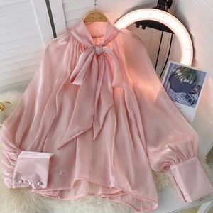 🎀NEW🎀✨Silky Pink Blouse✨💕👚